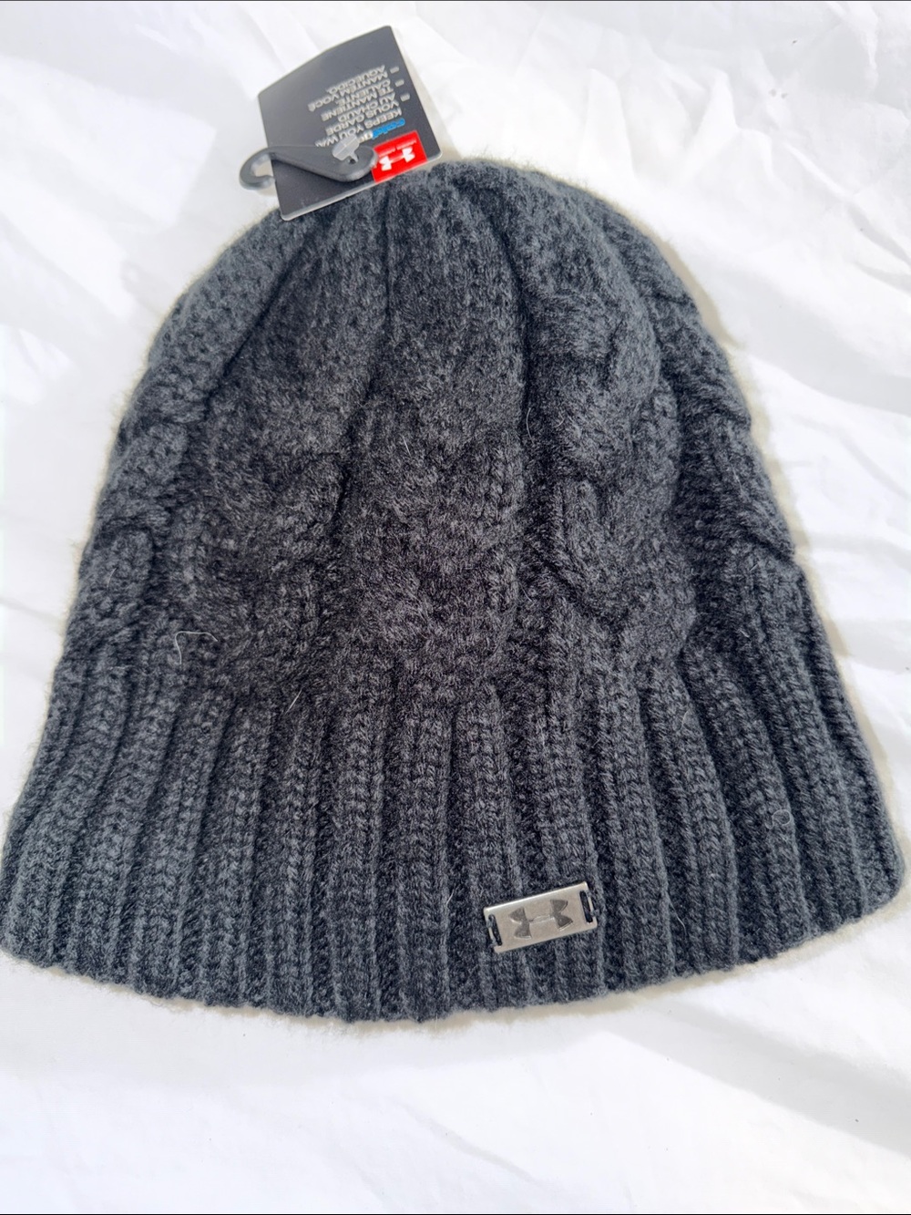 NWT Under Armour Women's Around Town Cable Knit Beanie Fleece Lined Black